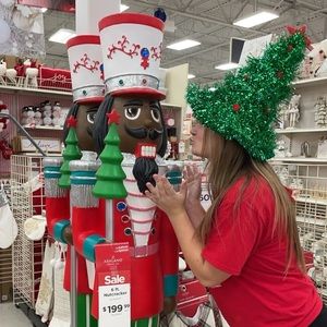 Meet your Posher, Kennedy